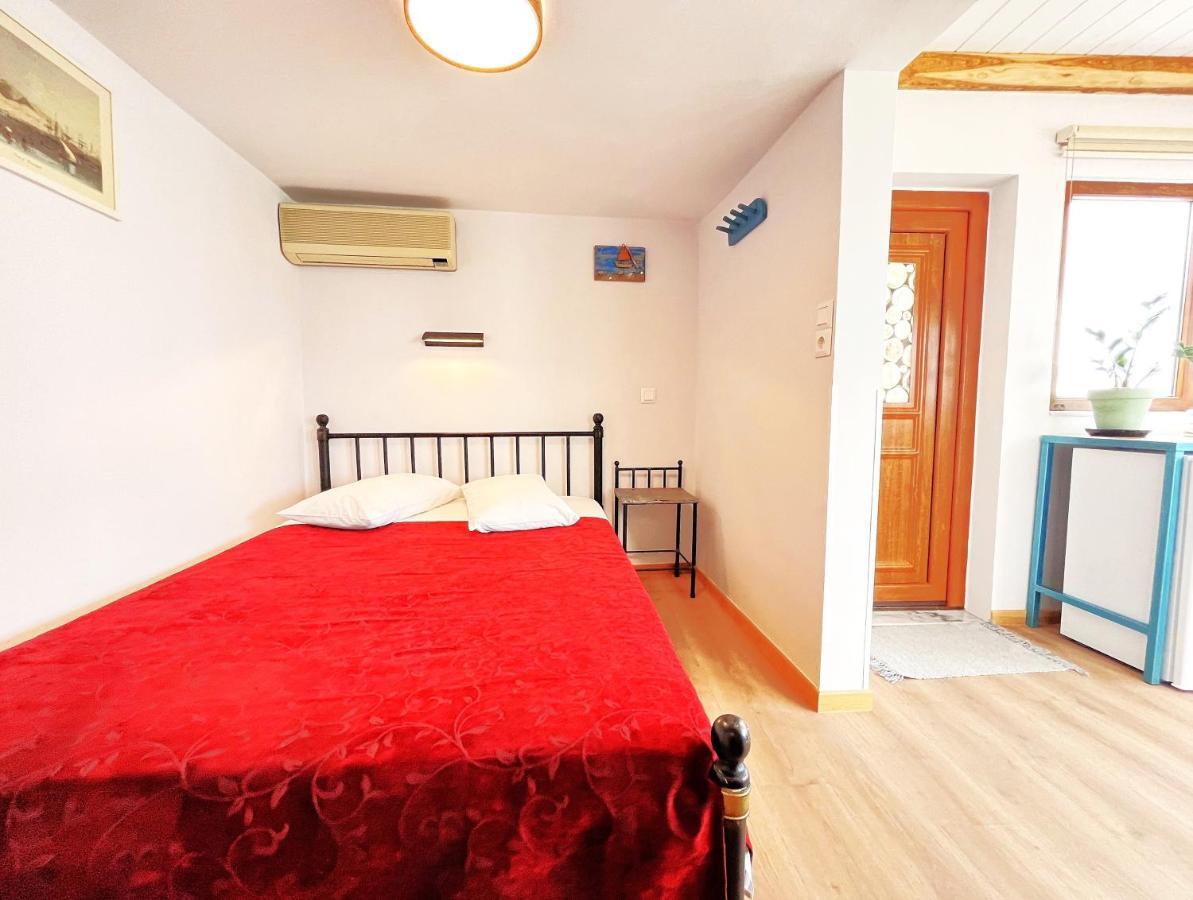 Pefkakia Park Hotel Ermoupoli Bagian luar foto