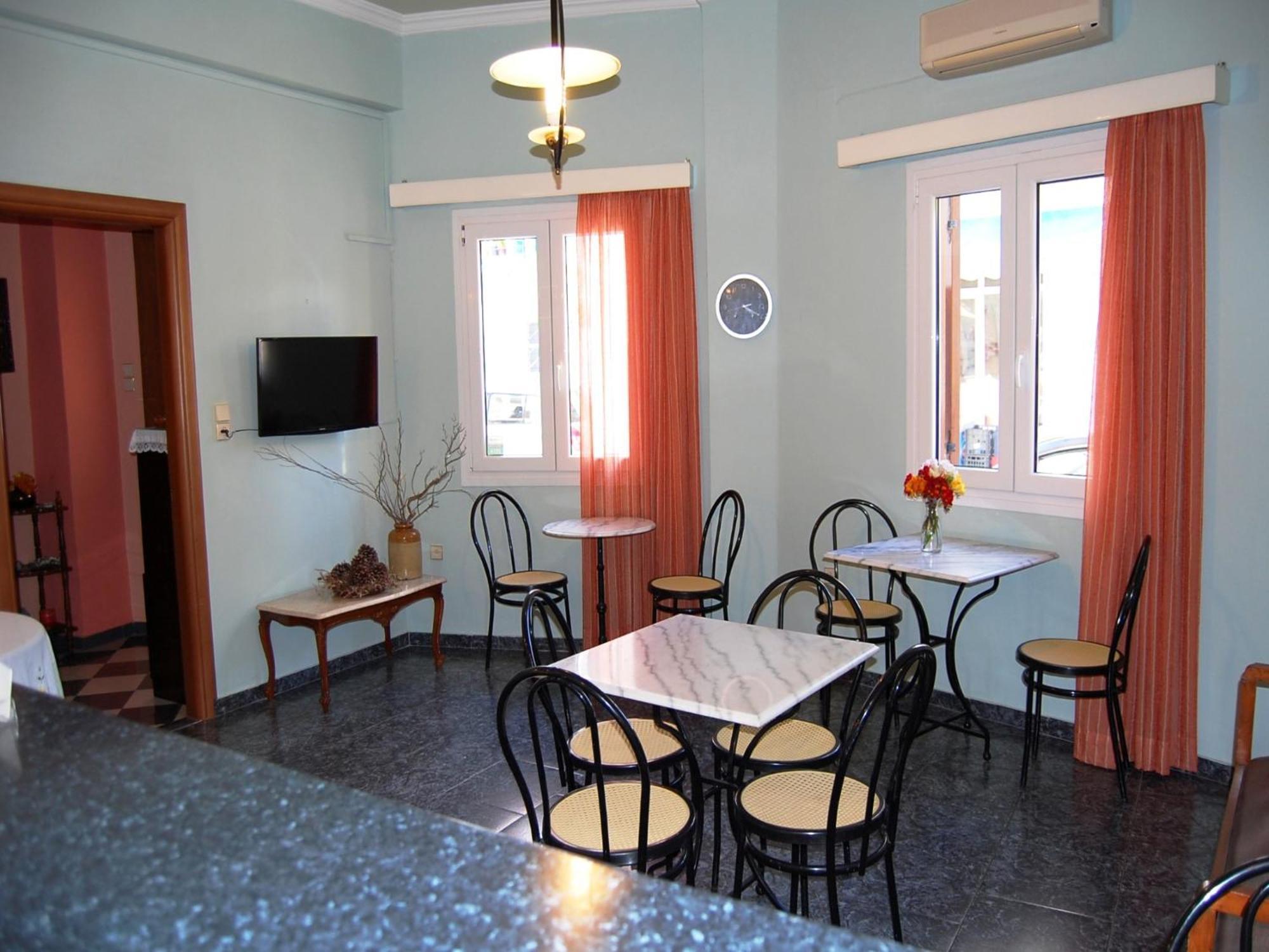 Pefkakia Park Hotel Ermoupoli Bagian luar foto