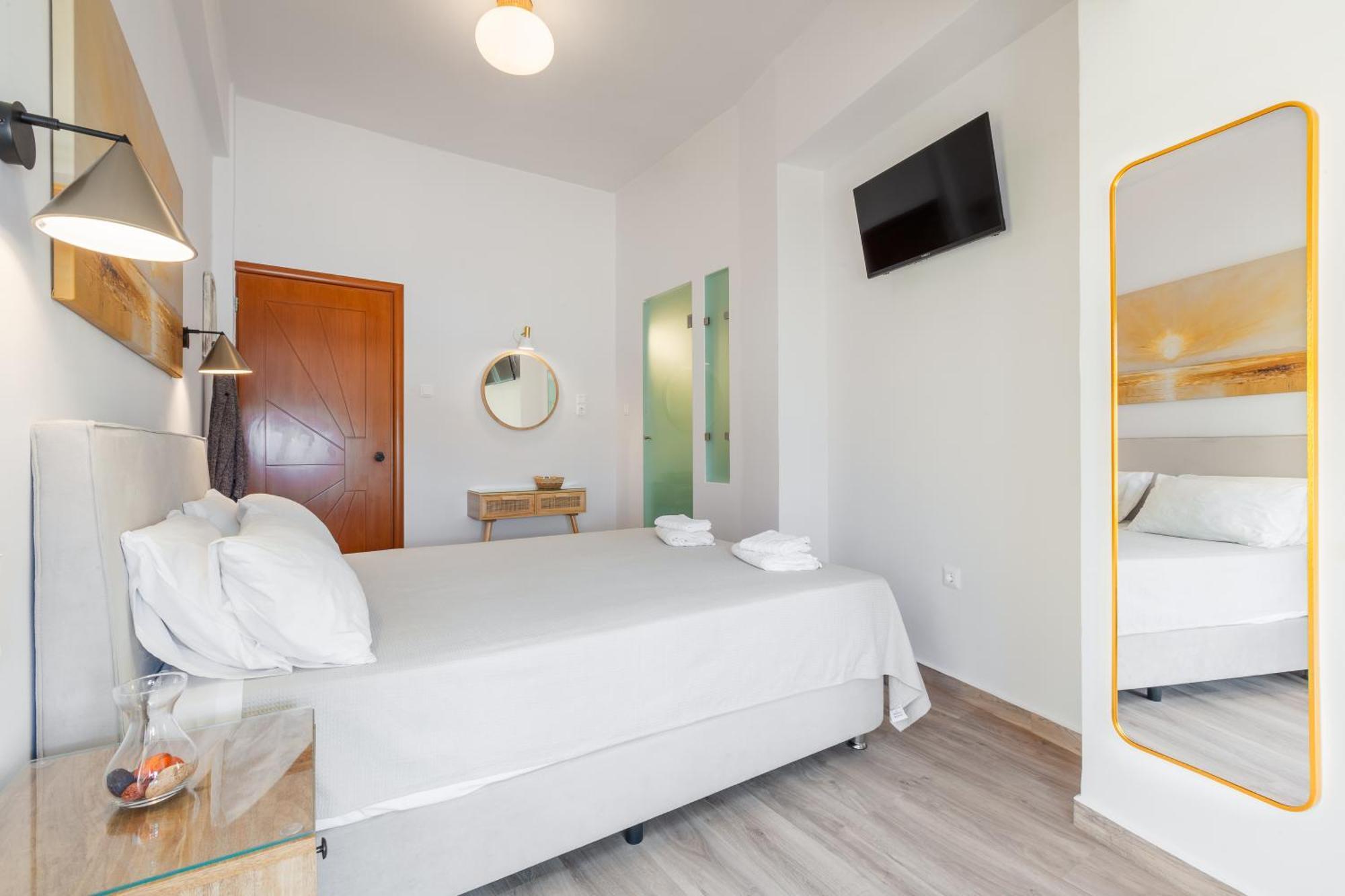 Pefkakia Park Hotel Ermoupoli Bagian luar foto