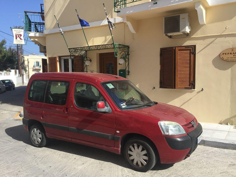 Pefkakia Park Hotel Ermoupoli Bagian luar foto